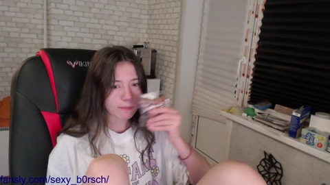sexy_b0rsch  29-08-2022